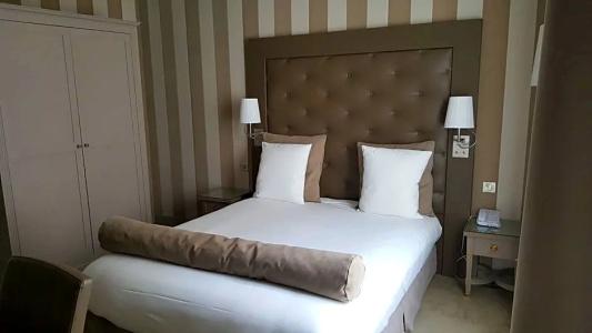 Hôtel Saint Cyr Etoile - 122