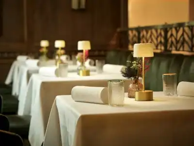 Flemings Mayfair - Small Luxury of the World - 16