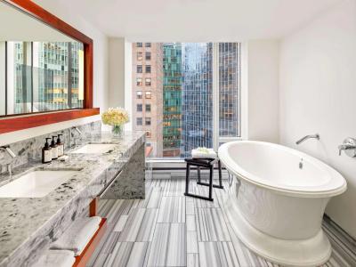 Fairmont Pacific Rim - 10