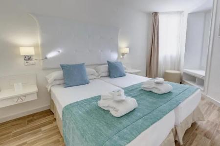 FERGUS Style Cala Blanca Suites - 51