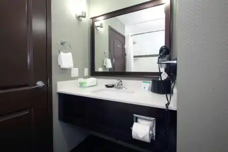 Best Western Pacific Inn - 46
