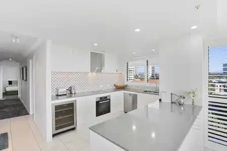 De Ville Apartments - 271