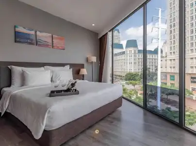 Reyna Hanoi - 103