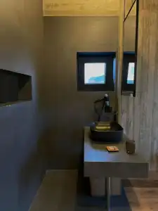 In Gallery Spa & - 94