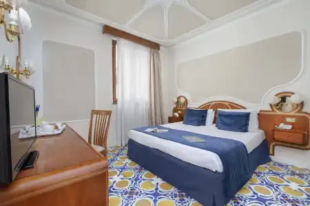 Alimuri Bay Resort - 9