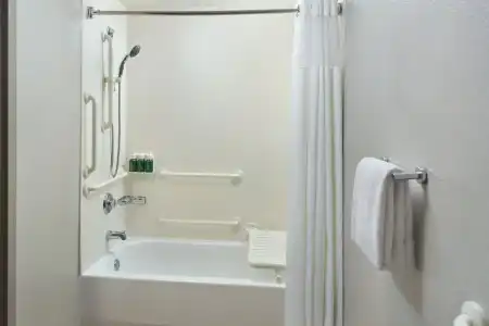 Courtyard by Marriott Myrtle Beach Broadway - 10