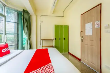 OYO 928 Leaf Hostel - 62