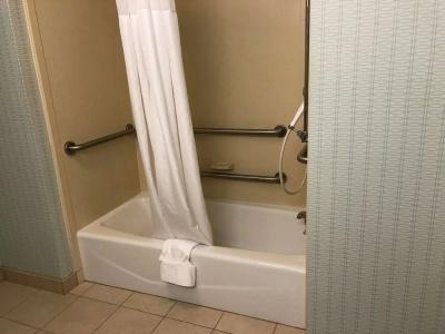 Hampton Inn & Suites Nashville @ Opryland - 39