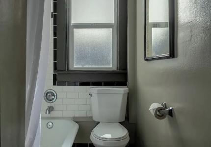 Gardner & Hostel - 23