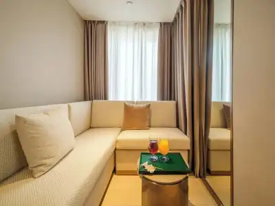 Shanghai Donghu - 37
