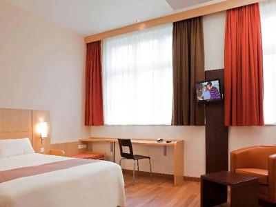 Ibis Karlsruhe Hauptbahnhof - 52