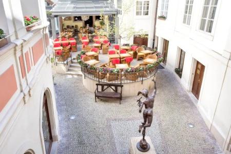 Iron Gate & Suites Prague by BHG - 19