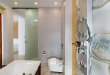 Diamond Luxury Suites - 52