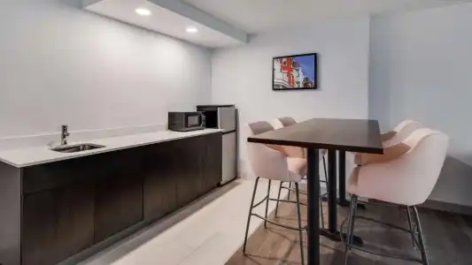 Best Western Premier Richmond City Gateway - 86