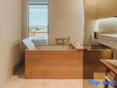 Maslina Resort - 300