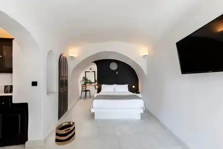 Pearl of Caldera Oia Boutique - 71
