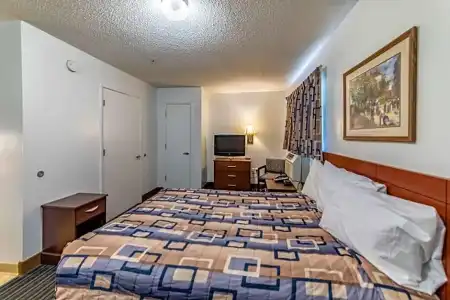 Motel 6 Greensboro, NC - I-40 - 69