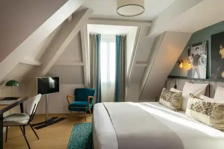 Lyric Paris - 115