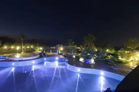 Eskay Resorts by Muza - 6