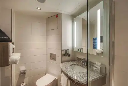 Hampton by Hilton Stuttgart City Centre - 6