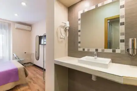 Hostal Art Madrid - 62