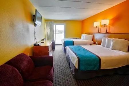 Seashire Inn & Suites - 37