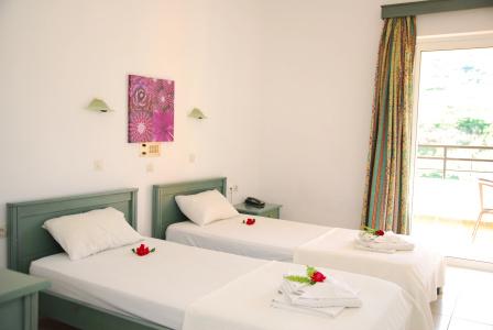 Elpis Studios & Apartments - 3