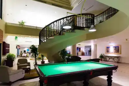 Diamond Westlake Suites - 21