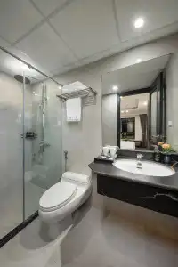 Sq Hang Gai & Spa - 73