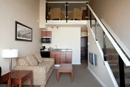 Sandmans & Suites Calgary West - 6