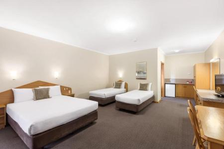 Quality Inn Presidential - 28