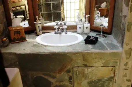 The Stone Hedge B&B - 15