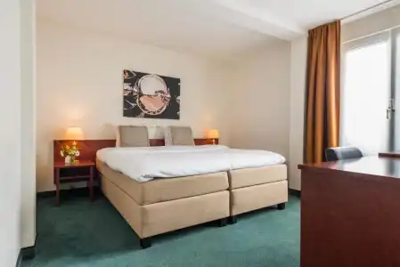 Prominent Inn - 21