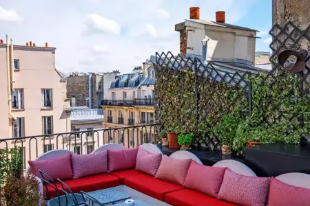 Des Grands Boulevards - 10