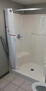 Red Roof Inn Fort Worth West - 29
