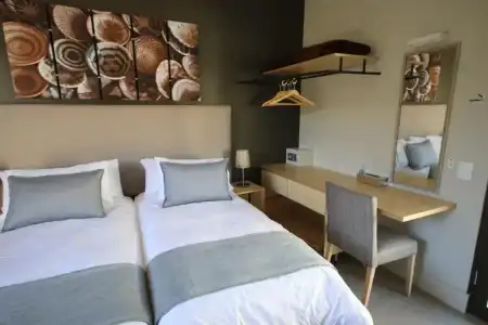 The Elegant Guesthouse - 43