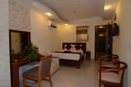 Hoang Phi - 22