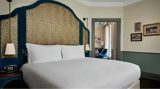 Maxwell Reserve Singapore, Autograph Collection - 104