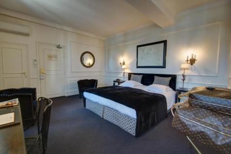 Hôtel de la Poste - 52