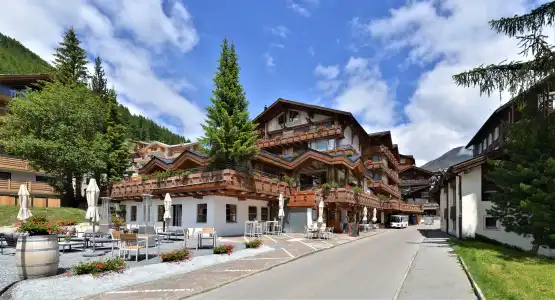 Walliserhof Grand-& Spa Saas-Fee - 26