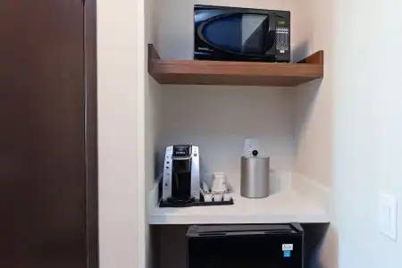 Holiday Inn Express Los Angeles Airport by IHG - 61