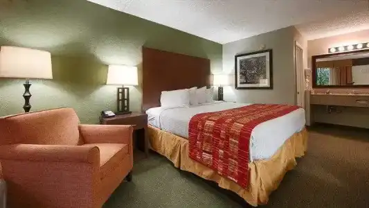 Quality Inn - 5