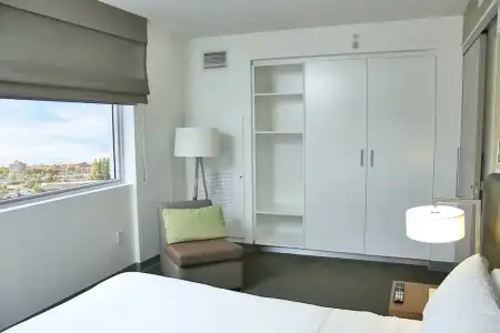 Element Miami Doral - 48
