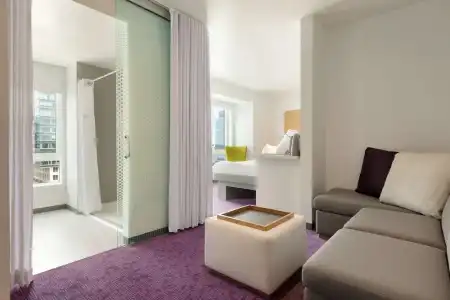 YOTEL Boston - 76