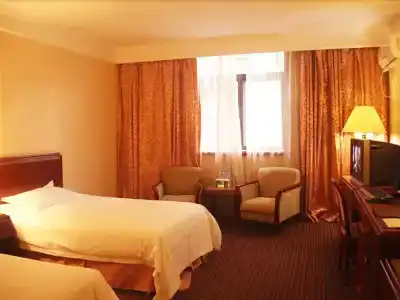 GreenTree Inn Wuhan Hankou Jiangtan - 3