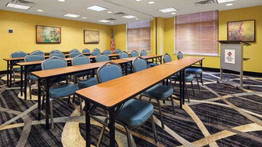 Best Western Plus Birmingham Inn  Suites - 14