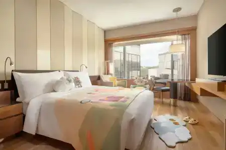 Renaissance Harbour View - 34