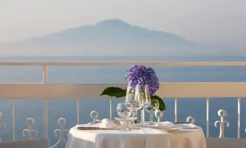 Regina Sorrento - 25