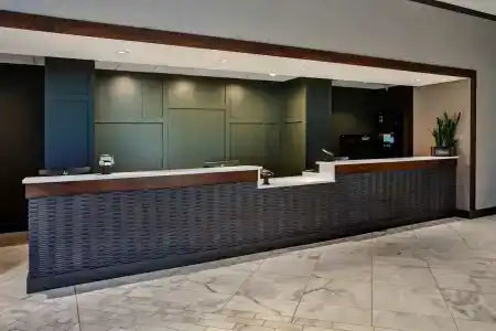 DoubleTree by Hilton - 40
