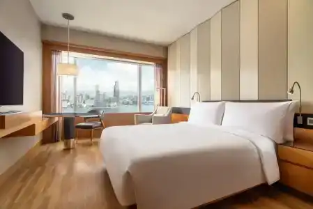 Renaissance Harbour View - 50